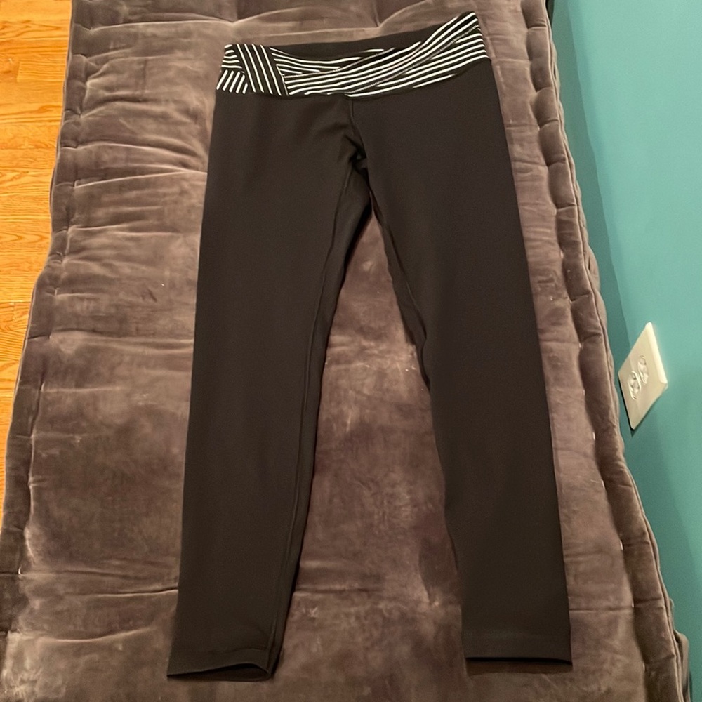 EUC Lululemon wunder under reversible striped band full length hemmed leggings